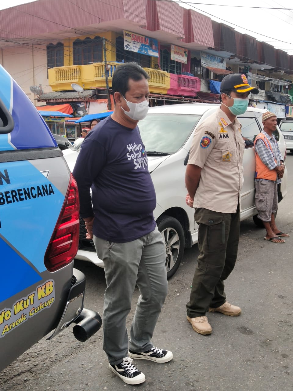 Pembagian Masker di Pasar Lama Lubuk Sikaping